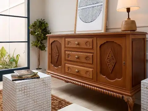 Casa 5 ambientes con 4 baños