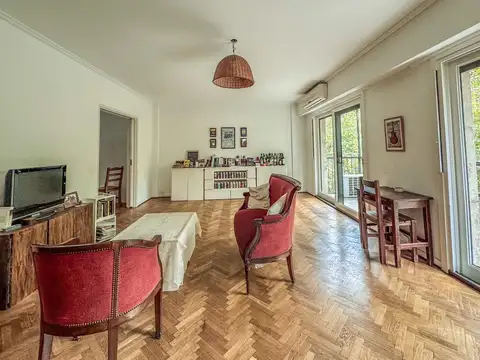 Avenida Pueyrredón  al 1900