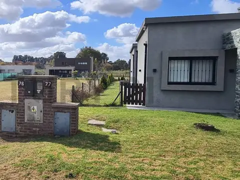 TERRENO EN VENTA EN BARRIO PRIVADO LAS CALANDRIAS CAMPANA