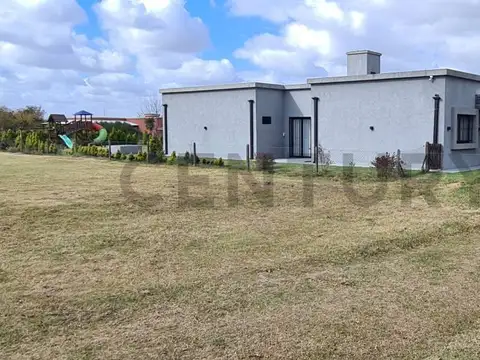 Terreno en Venta en Las Calandrias, USD 27.000
