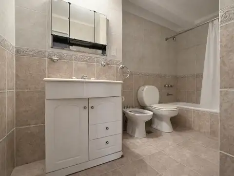 Departamento 4 Ambientes en Torre - Saavedra - Venta