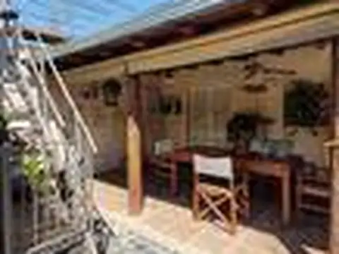 Zamenhof 200, Piso 0