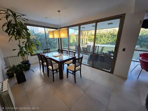 Venta de casa B° Privado Maipú- 7 ambientes