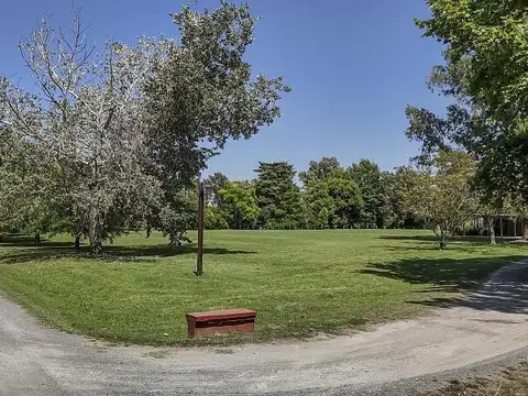LOTE CENTRAL EN VENTA EN CHACRAS DEL MOLINO