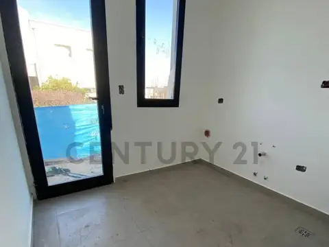 CASA MINIMALISTA EN SANTA LUCIA