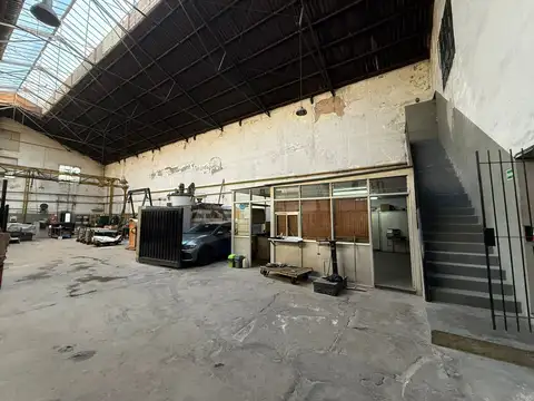 Galpon en Venta 18  mts Frente