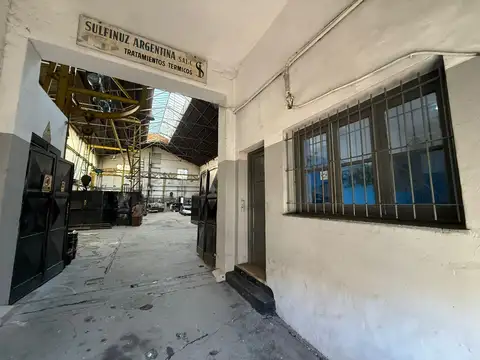 Galpon en Venta en Mataderos, USD 820.000