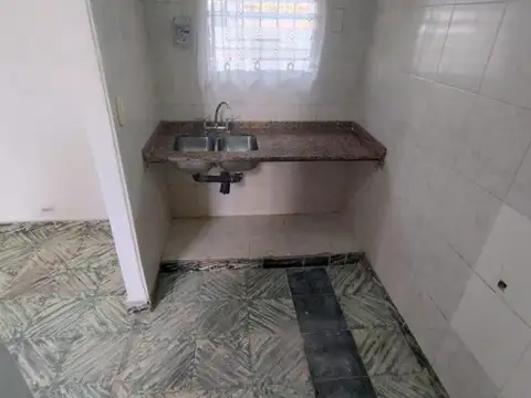 Depto Tipo Casa 2 ambientes con 1 baño
