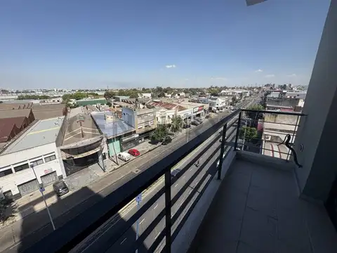 Hipólito Irigoyen 1300, Piso 0