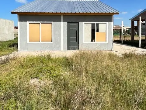 Campiñas de Piñero, camino de la feria 200, casa a terminar,