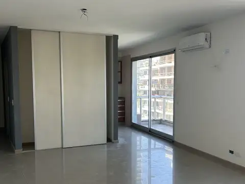 Departamento en Alquiler en Colegiales, $ 600.000