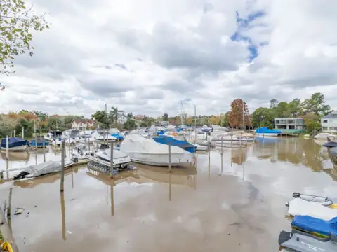VENTA DEPTO 3 AMB BOATCENTER C/AMARRA TIGRE