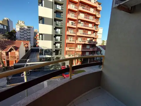 Departamento en Venta con 2 cochera