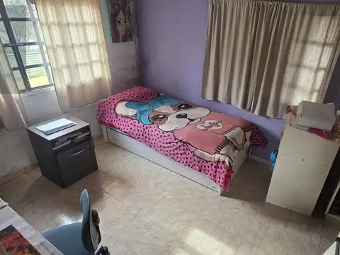 Casa 4 ambientes con 1 baño