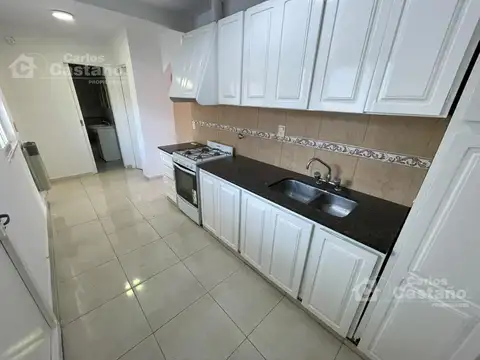 Depto Tipo Casa en Alquiler de 2 dormitorios