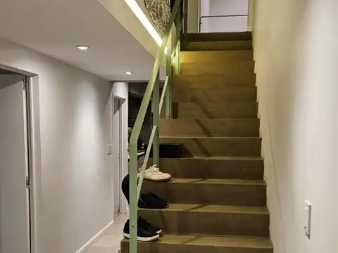 Casa en Alquiler Temporal con 6 cocheras