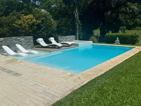 Casa en Alquiler de 4 dormitorios