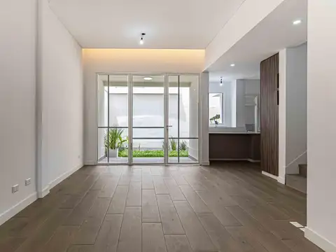 Depto Tipo Casa en Venta en Saavedra, USD 380.000