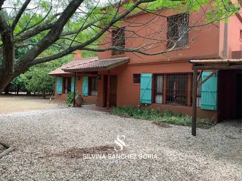 ALQUILER CASA 5 AMBIENTES EN BARRIO LAS LOMADAS, LOS CARDALES