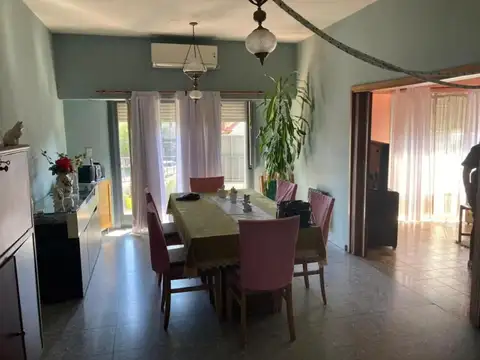 Depto Tipo Casa en Venta de 6 ambientes