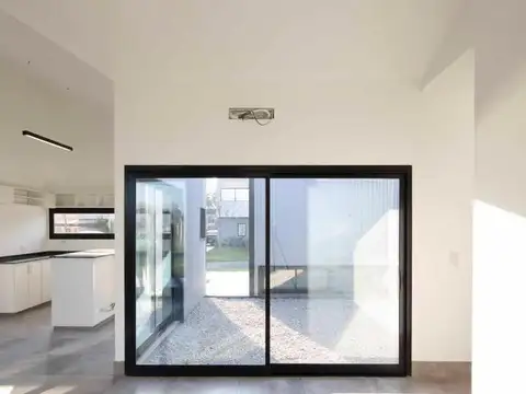 Oportunidad! Casa A Estrenar En Santa Elena, Pilar Del Este.