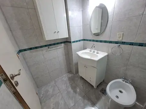 Alquiler de departamento de 2 ambientes c/ baulera