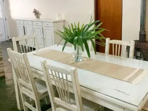 Casa 4 ambientes con 1 baño