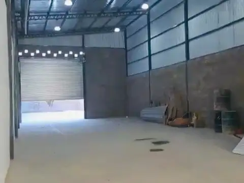 Depósito a estrenar en venta en Villa Madero