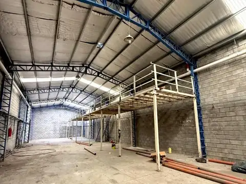 Galpon en Alquiler en Lomas del Mirador, $ 3.000.000