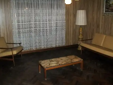 Casa en Venta en Olivos, USD 220.000