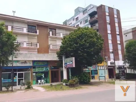 Avenida 3 e/ 143 Bis y 144