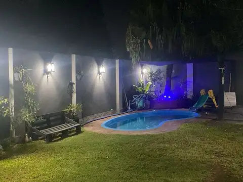 VENTA EXCELENTE CASA 5 AMBIENTES EN ITUZAINGO