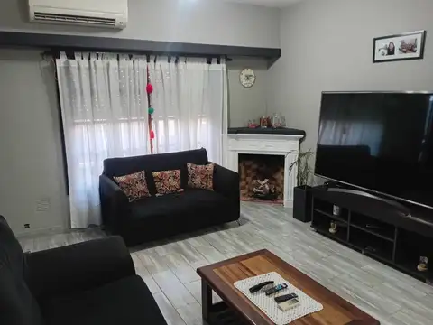 Casa 5 ambientes con 1 baño