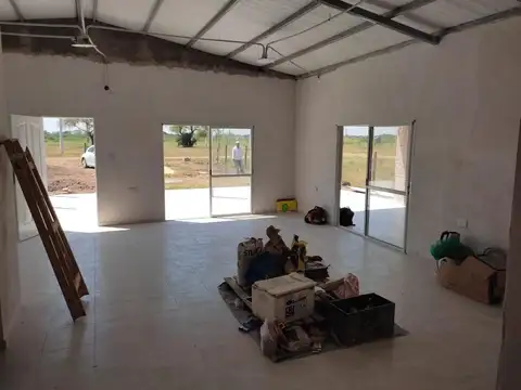 SE VENDE: Bº AYRES DE BELEN. CASA 3 DORMITORIOS