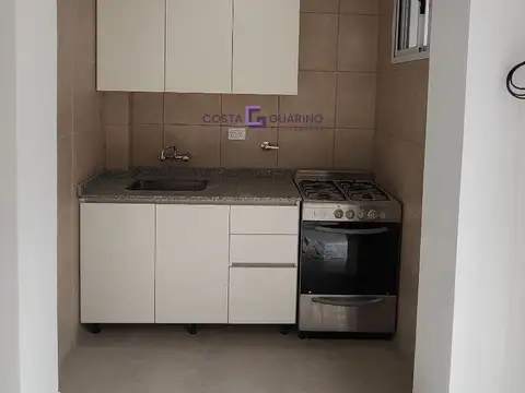 PH de 2 ambientes por pasillo con patio