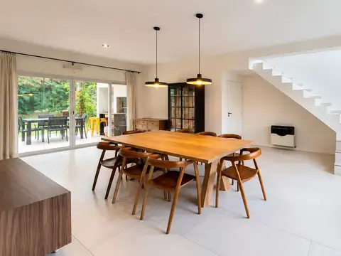 Casa en Alquiler de 4 dormitorios