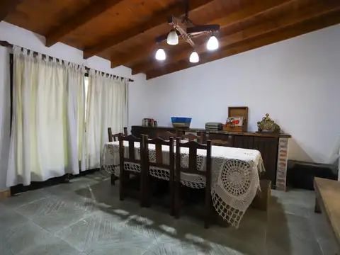 Casa 6 ambientes con 1 baño