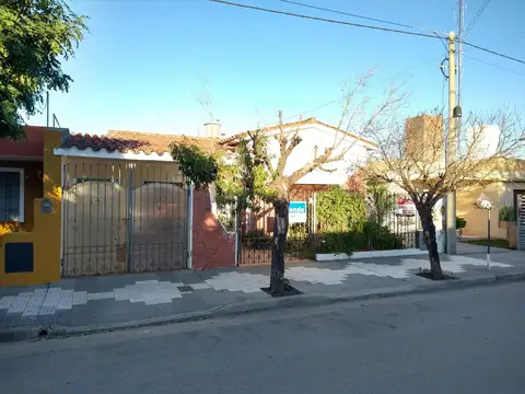 Leopolgo Lugones 1000