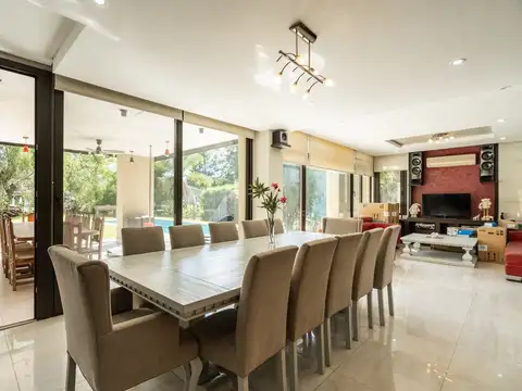 Casa en Venta en Barrio Cube, USD 245.000