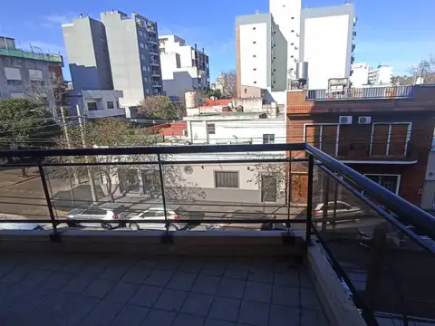 DEPARTAMENTO 3 AMBIENTES C/COCHERA | BALCON AMPLIO