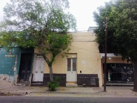 Esquiú 900