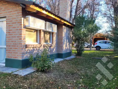 Casa en Alquiler en Arroyito, $ 1.100.000