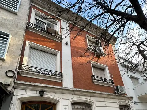 Avenida Escalada 100