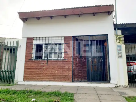 AMPLIO DUPLEX EN ALQUILER ITUZAINGO SUR  