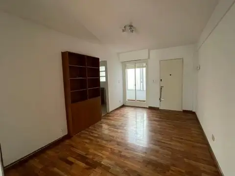 Departamento en Venta en La Lucila, USD 135.000