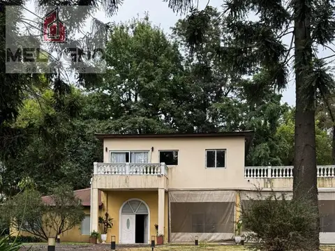 Quinta y Salon de Fiestas en Venta. Paso del Rey