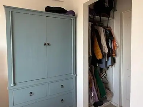 Av. Centenario 2458 , Piso 8