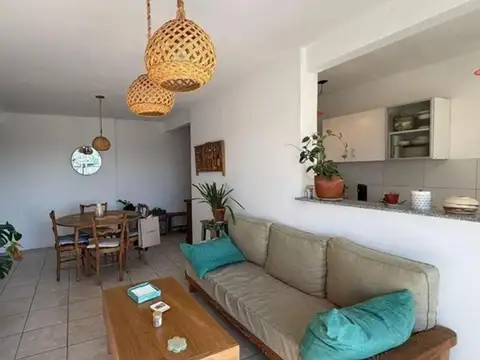 Av. Centenario 2458 , Piso 8