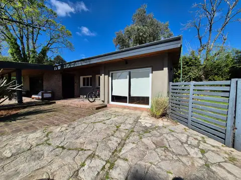 SANTA MARIA 2 |CASA | 4 DORM | LOTE 922 M2 | 244 M2 | PILETA