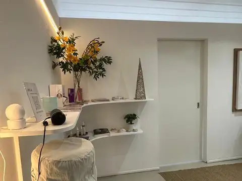 Hermosa oficina en Riviera Park